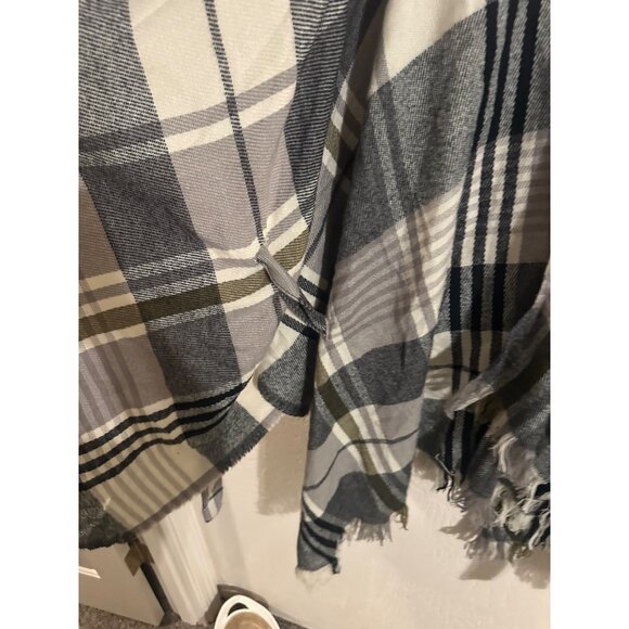 David & Young Plaid Belted Poncho Wrap Fall Sweater - Picture 4 of 11